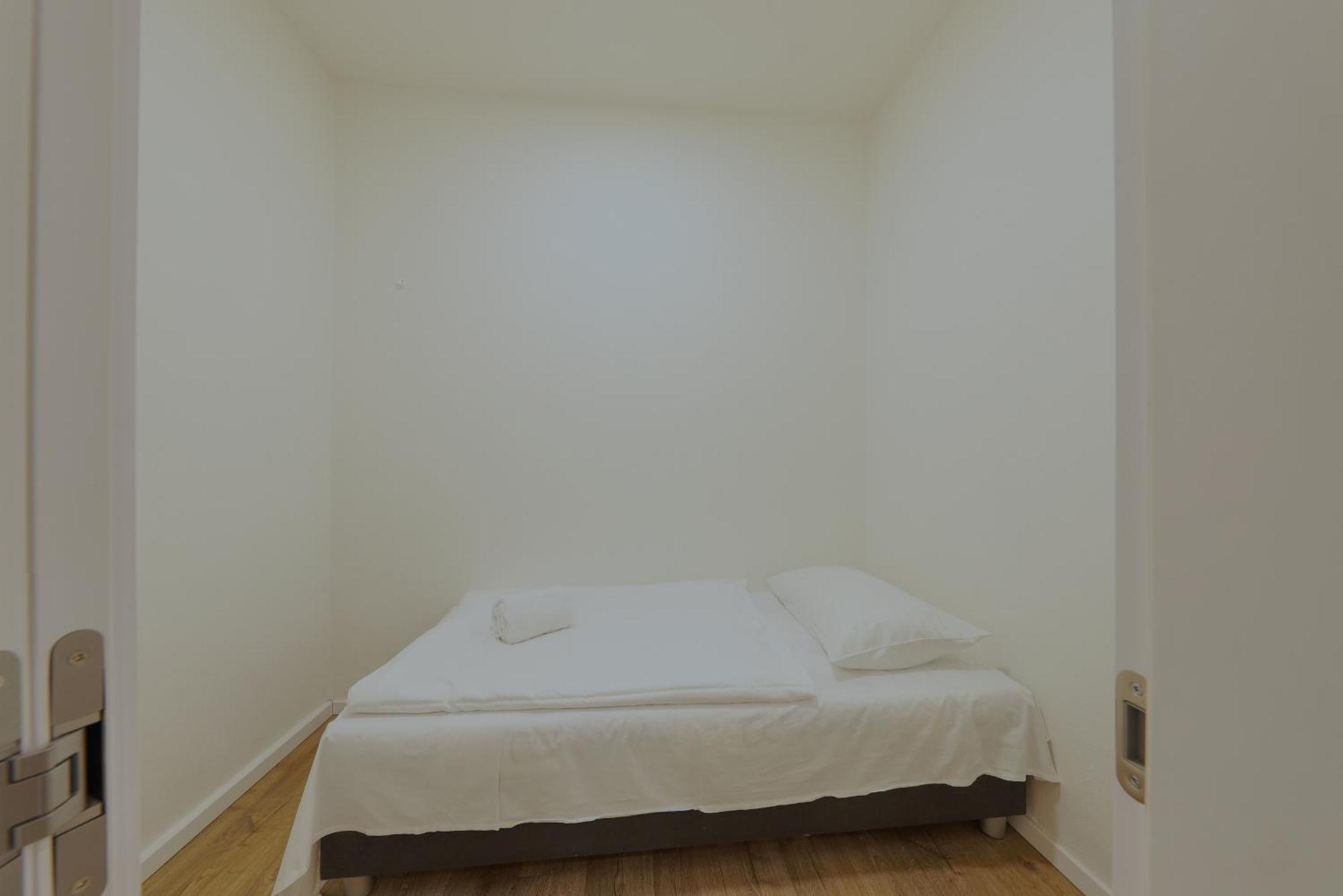 Shone Apartment Old Town 2 Bedroom Bratislava Exterior foto