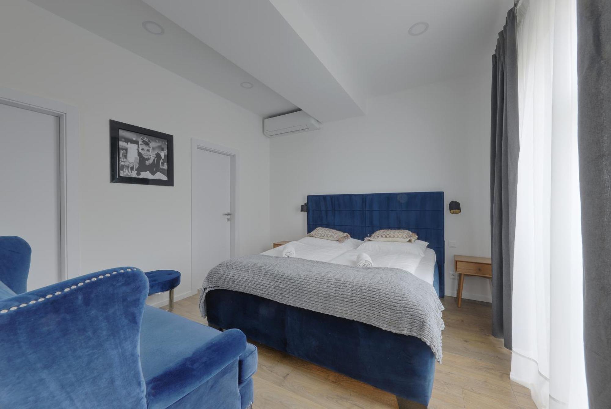 Shone Apartment Old Town 2 Bedroom Bratislava Exterior foto