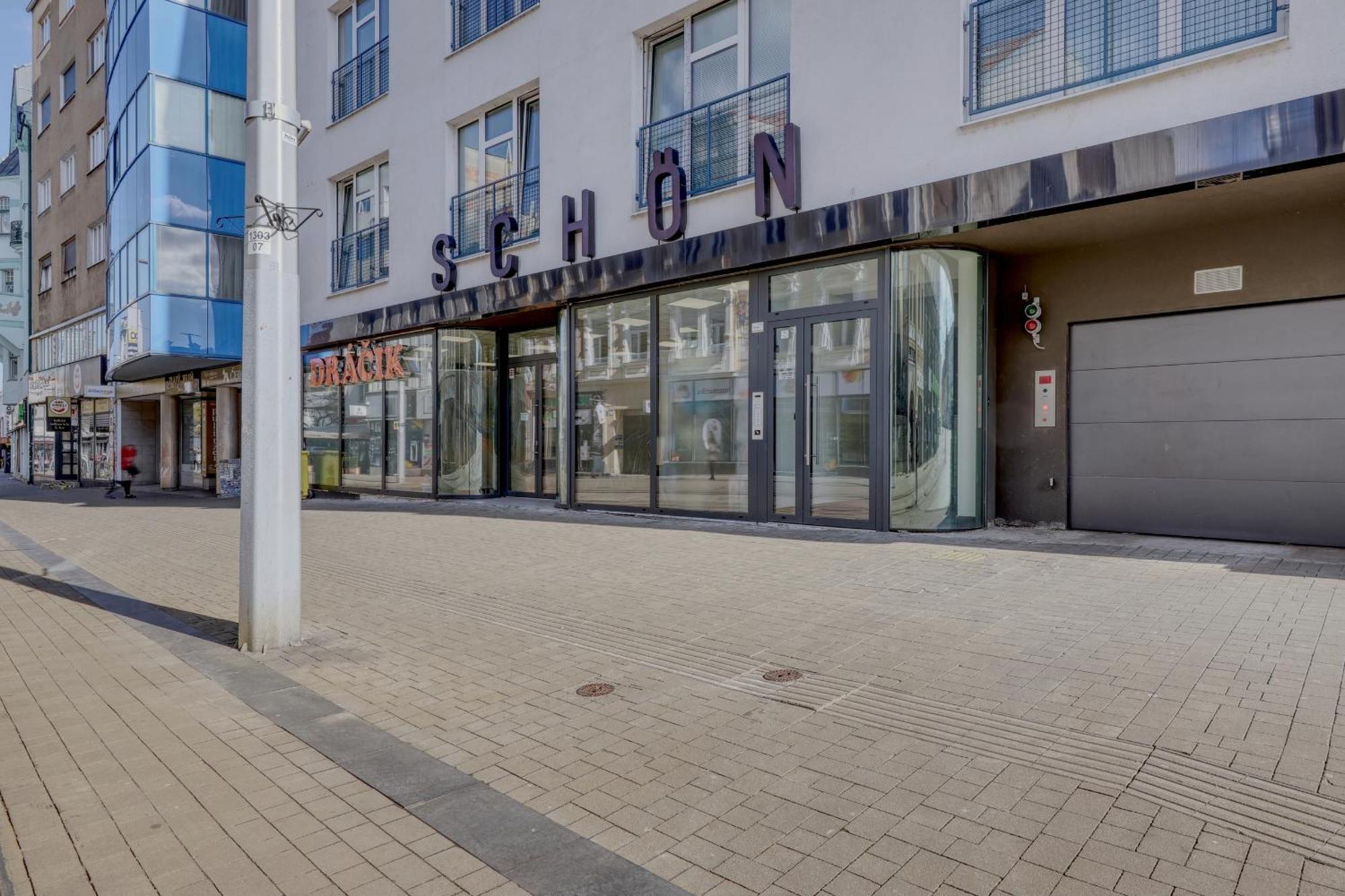 Shone Apartment Old Town 2 Bedroom Bratislava Exterior foto